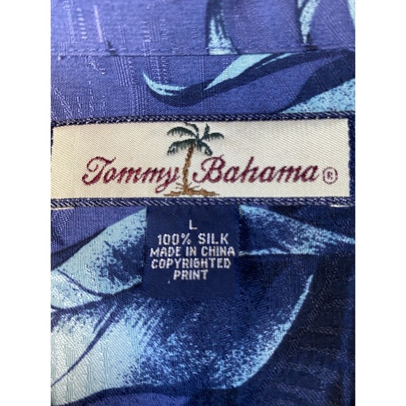 Tommy Bahama Mens Large 100% Silk Pineapple AOP Camp Hawaiian Shirt Resort Blue - Picture 4 of 7